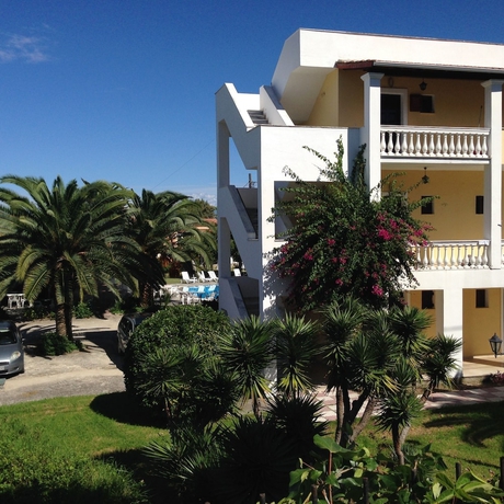 Imagen de los exteriores del Hotel Tzilios Studios. Foto 8