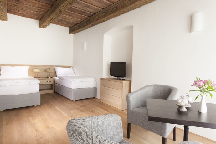 Imagen de la habitación del Hotel U Bílé Lilie. Foto 12