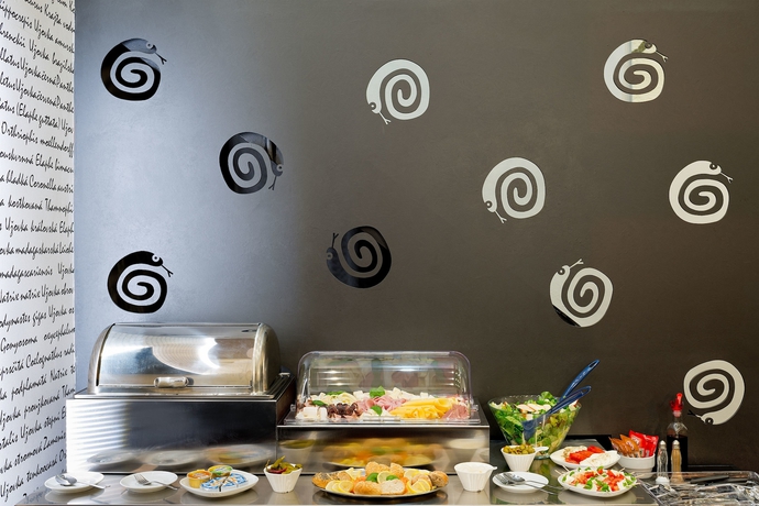 Imagen del bar/restaurante del Hotel U Hada. Foto 4