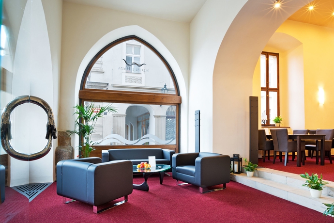 Imagen de los interiores del Hotel U Hada. Foto 17
