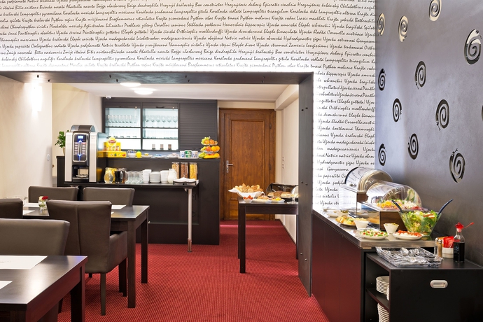 Imagen del bar/restaurante del Hotel U Hada. Foto 5