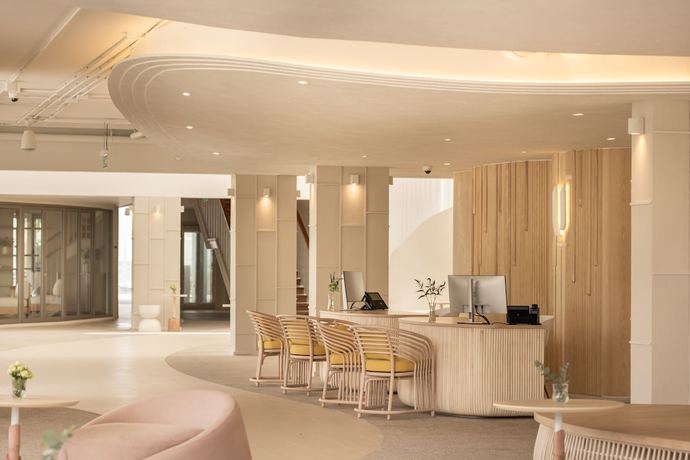 Imagen de los interiores del Hotel U Hua Hin. Foto 19