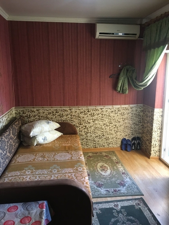 Imagen de la habitación del Hotel U Iliyasa Inn. Foto 4