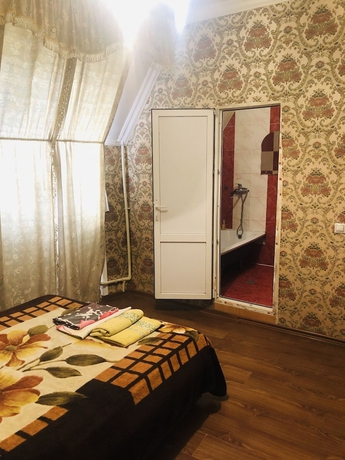 Imagen de la habitación del Hotel U Iliyasa Inn. Foto 10