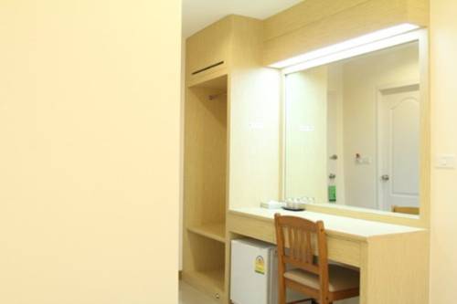 Imagen de la habitación del Hotel U Inn. Foto 9