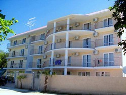 Imagen general del Hotel U Nikiticha Guest House. Foto 2