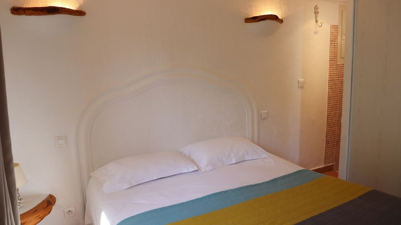 Imagen de la habitación del Hotel U Pirellu R&eacute;sidence. Foto 11