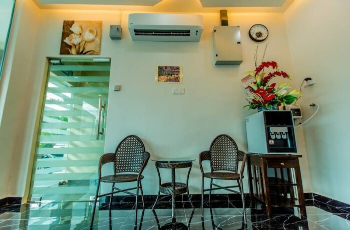 Imagen de los interiores del Hotel U Plus Budget. Foto 37