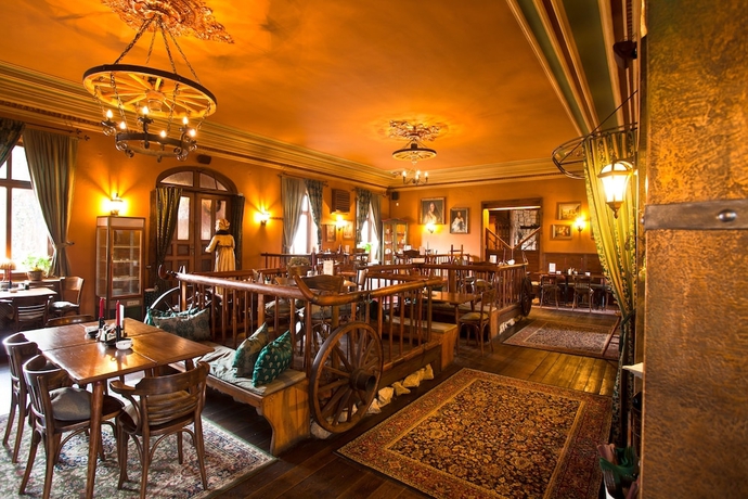 Imagen del bar/restaurante del Hotel U &Scaron;imla. Foto 8