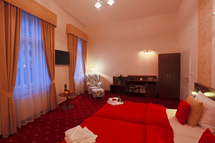 Imagen de la habitación del Hotel U Svatého Jana. Foto 13