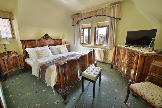 Imagen de la habitación del Hotel U Tri Pstrosu. Foto 5