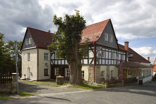 Imagen de la habitación del Hotel U Zelen&eacute;ho Stromu, Hrensko. Foto 2