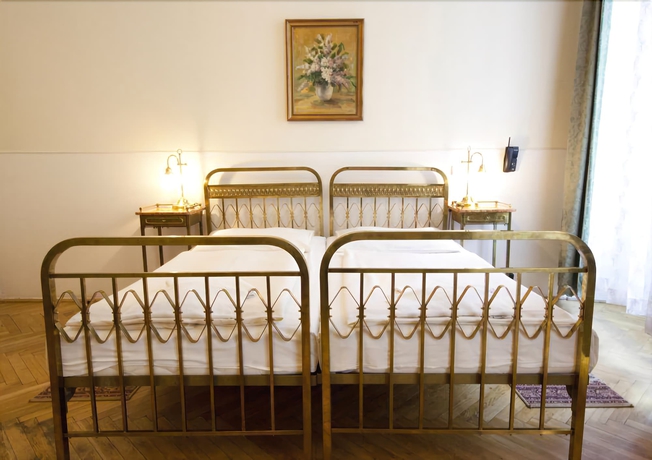 Imagen de la habitación del Hotel U Zlateho Jelena. Foto 10