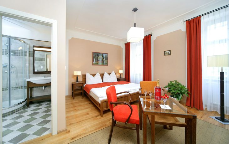 Imagen de la habitación del Hotel U Zvonu. Foto 7