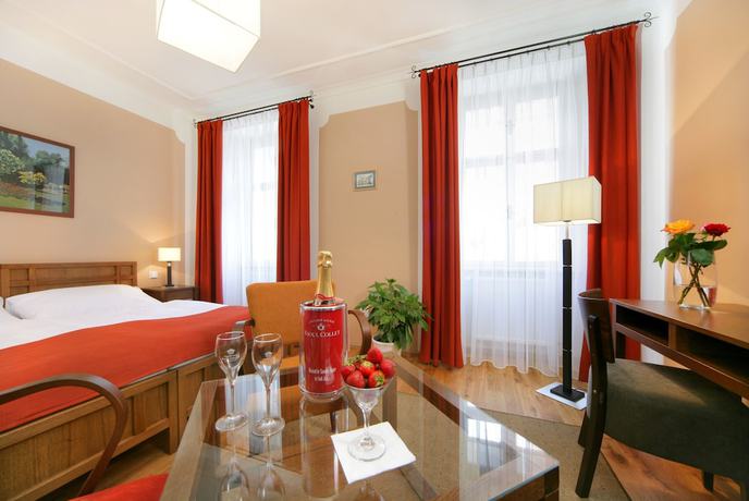 Imagen de la habitación del Hotel U Zvonu. Foto 8
