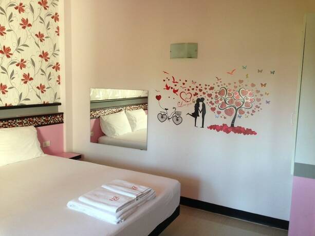 Imagen de la habitación del Hotel U2 Inn. Foto 18