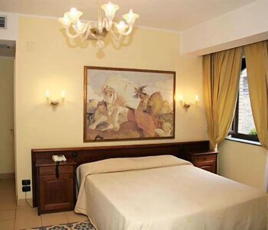 Imagen de la habitación del Hotel U\'Bais. Foto 11