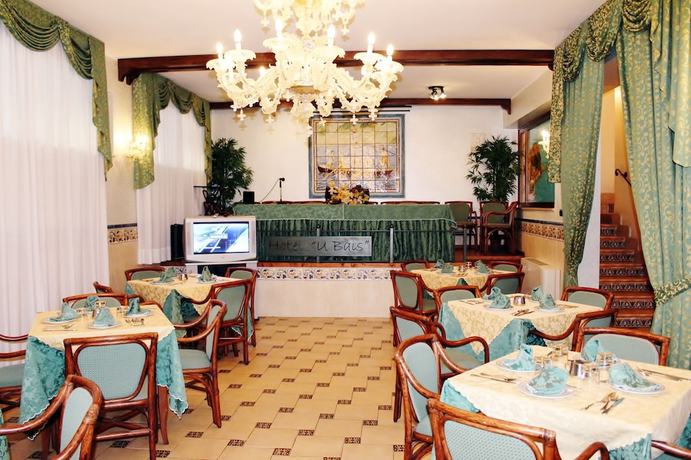 Imagen general del Hotel U\'Bais. Foto 1