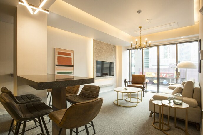 Imagen de la habitación del Hotel UH Suite The Jongno. Foto 28