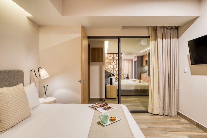 Imagen de la habitación del Hotel ULIV Cibeles. Foto 16