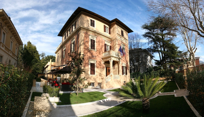 Imagen general del Hotel UNA Hotels Villa dei Platani. Foto 2