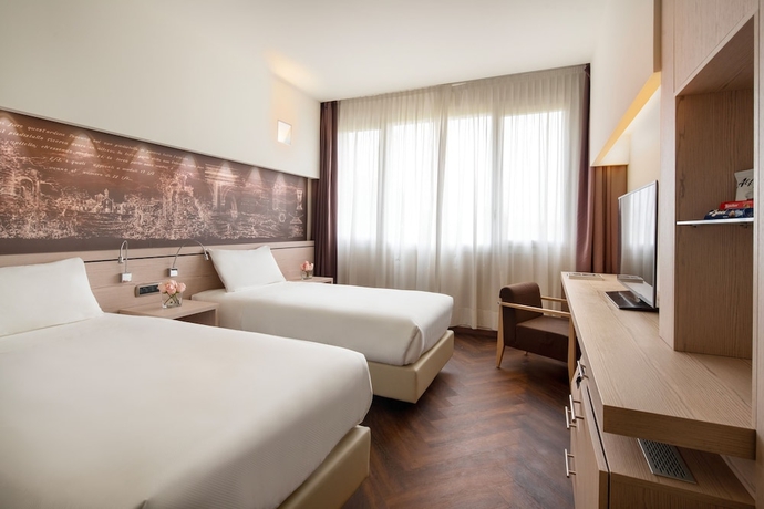 Imagen de la habitación del Hotel UNAHOTELS Bologna San Lazzaro. Foto 6