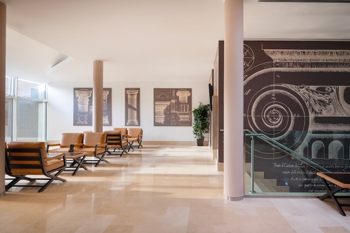 Imagen de los interiores del Hotel UNAHOTELS Bologna San Lazzaro. Foto 16