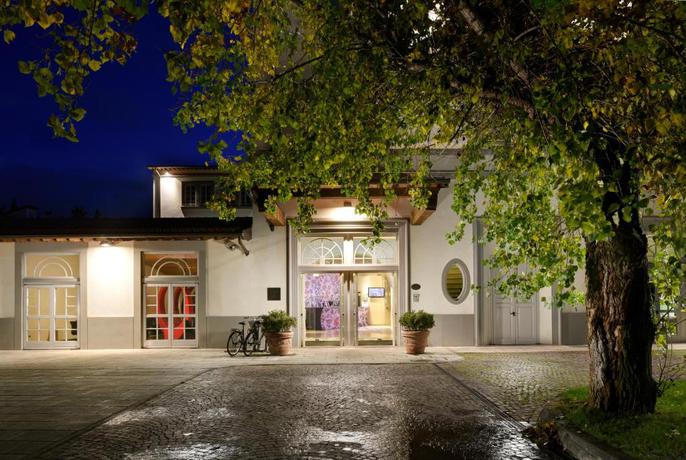 Imagen general del Hotel UNAHOTELS Vittoria Firenze. Foto 1