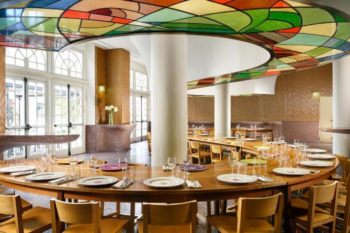 Imagen del bar/restaurante del Hotel UNAHOTELS Vittoria Firenze. Foto 3