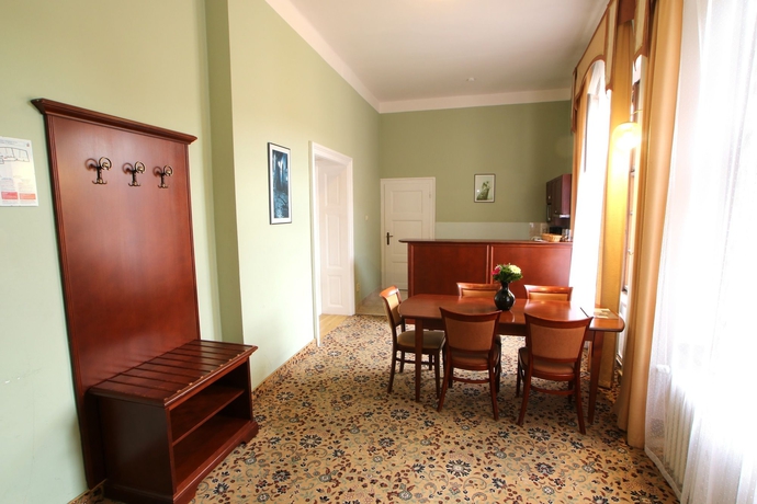 Imagen de la habitación del Hotel UNGELT. Foto 1
