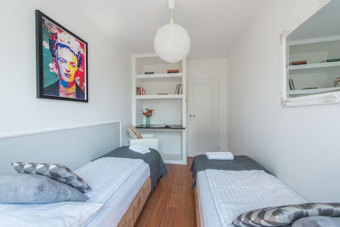 Imagen general del Hotel UNIT Warszawa Centrum Room by Metro Rondo ONZ. Foto 4