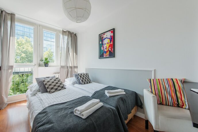 Imagen general del Hotel UNIT Warszawa Centrum Room by Metro Rondo ONZ. Foto 12