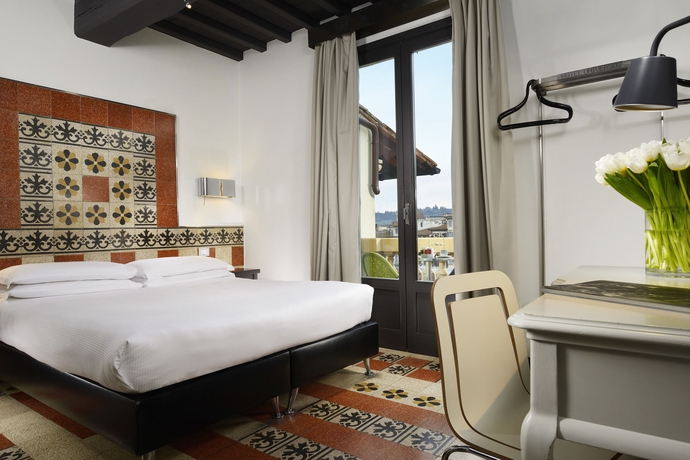 Imagen de la habitación del Hotel UNIVERSO, Florencia. Foto 4