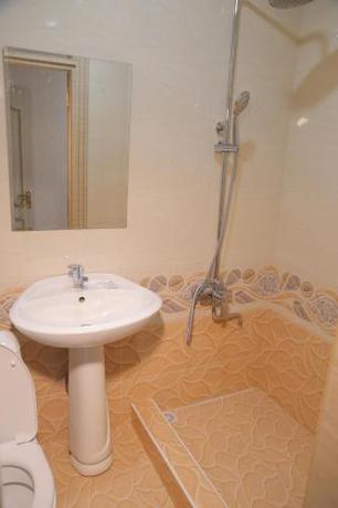 Imagen general del Hotel URGANCH. Foto 7