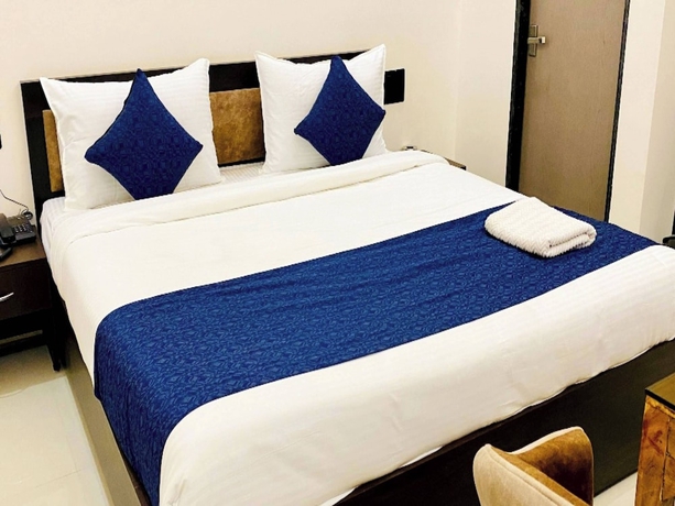 Imagen de la habitación del Hotel URS Palace. Foto 6