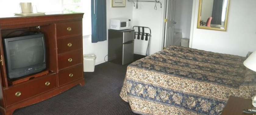 Imagen de la habitación del Hotel USA Inn and Suites Morgantown. Foto 6