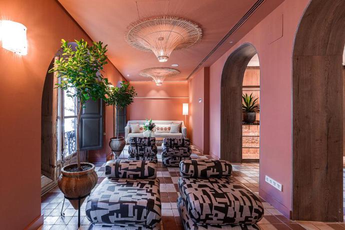 Imagen de los interiores del Hotel U-Sense Granada Centro. Foto 18