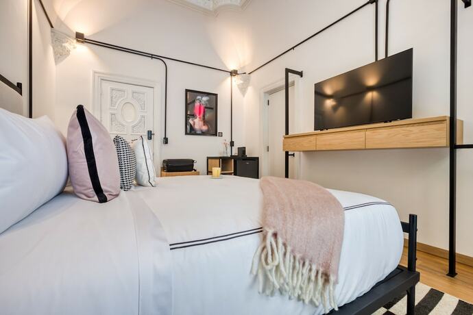 Imagen general del Hotel UTOPIC Campos Elíseos by ULIV. Foto 3