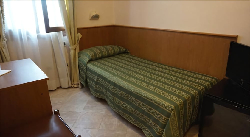 Imagen de la habitación del Hotel U-Visionary Venezia. Foto 4