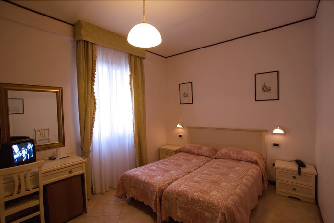 Imagen de la habitación del Hotel U-Visionary Venezia. Foto 14