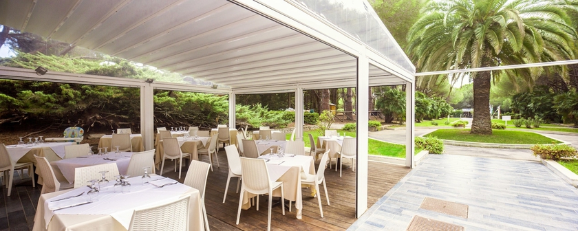 Imagen del bar/restaurante del Hotel Uappala Club And Resort Lacona. Foto 2