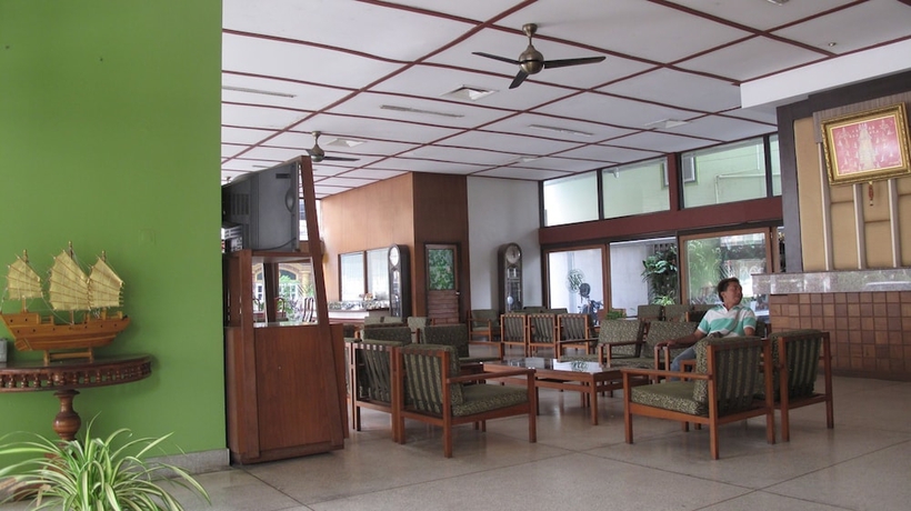 Imagen de los interiores del Hotel Ubon. Foto 17