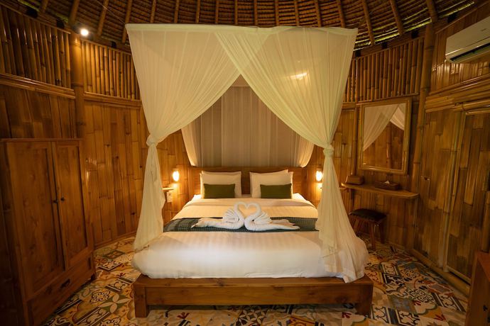 Imagen de la habitación del Hotel Ubud Art Resort. Foto 13