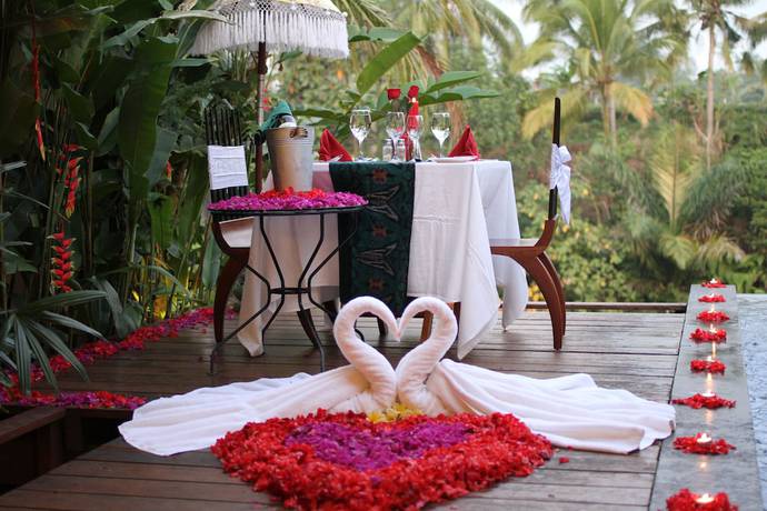 Imagen del bar/restaurante del Hotel Ubud Green Resort Villas Powered by Archipelago. Foto 3