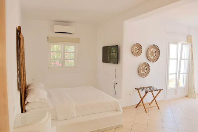 Imagen de la habitación del Hotel Ubud Mykonos. Foto 15