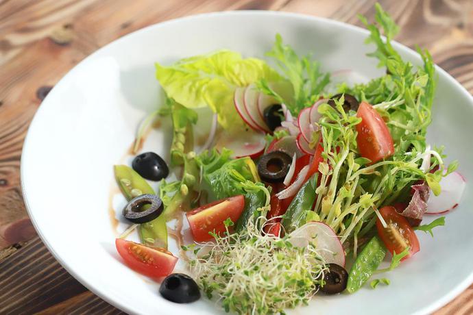 Imagen del bar/restaurante del Hotel Ubud Nyuh Bali Resort and Spa, Lodtunduh. Foto 9