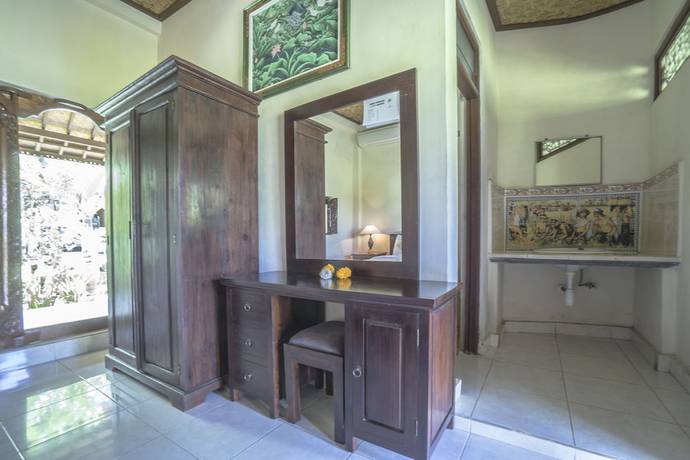 Imagen de la habitación del Hotel Ubud Sensasi Bungalows. Foto 11