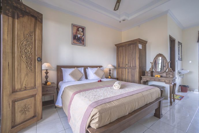 Imagen de la habitación del Hotel Ubud Sensasi Bungalows. Foto 14