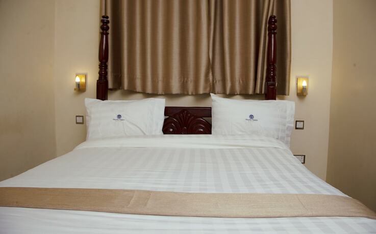 Imagen de la habitación del Hotel Ubuntu Palace. Foto 12