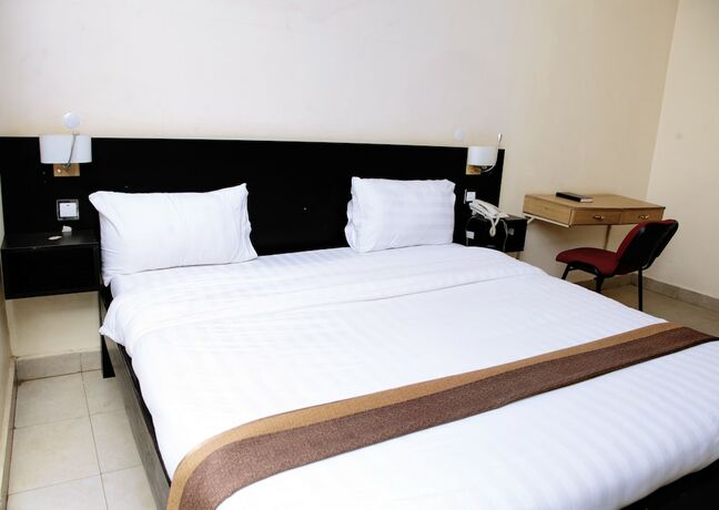 Imagen de la habitación del Hotel Ubuntu Palace. Foto 17